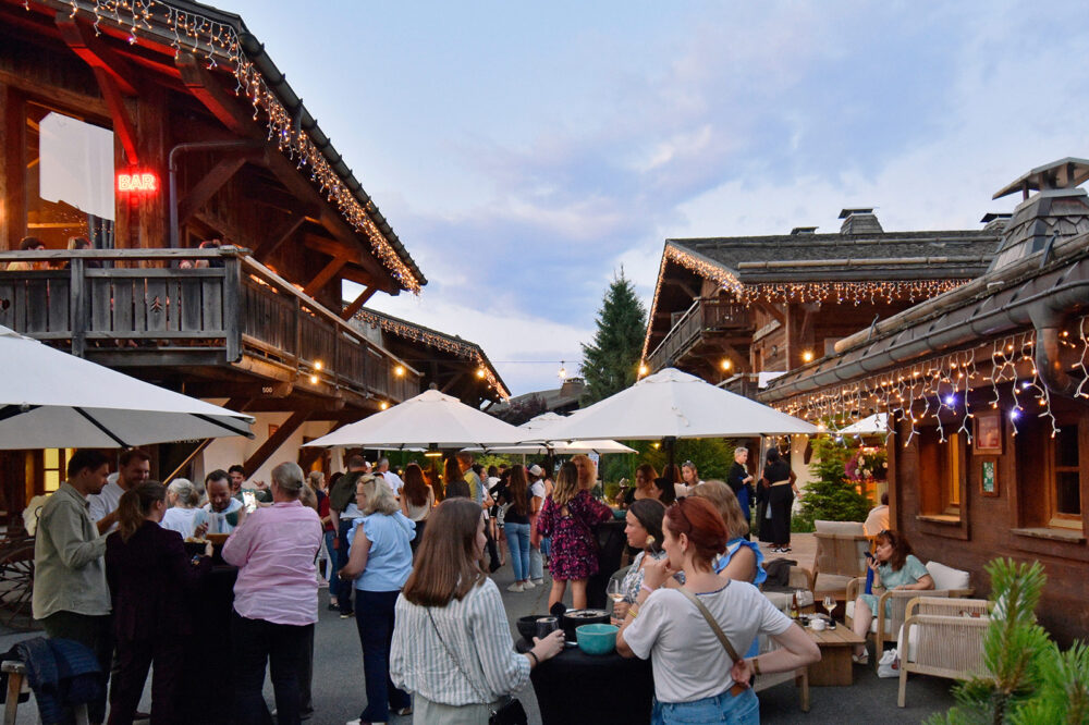 Réunion de famille, célébration, séminaire et privatisation exclusive aux Loges Blanches 4* à Megève